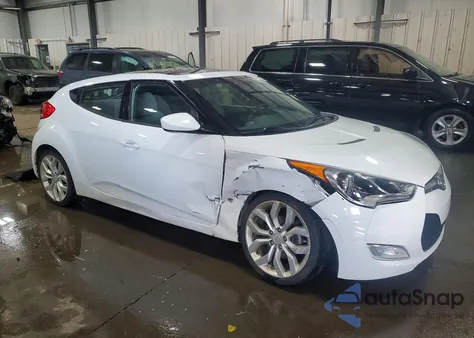 2013 Hyundai Veloster Base z USA, uszkodzony, nr VIN KMHTC6AD7DU137715